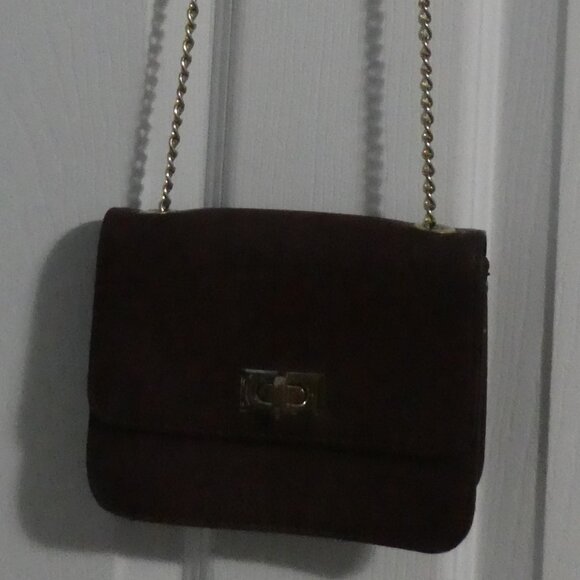 FOREVER 21 | Small Burgundy Crossbody / Sling Handbag With Gold Chain - Picture 1 of 13